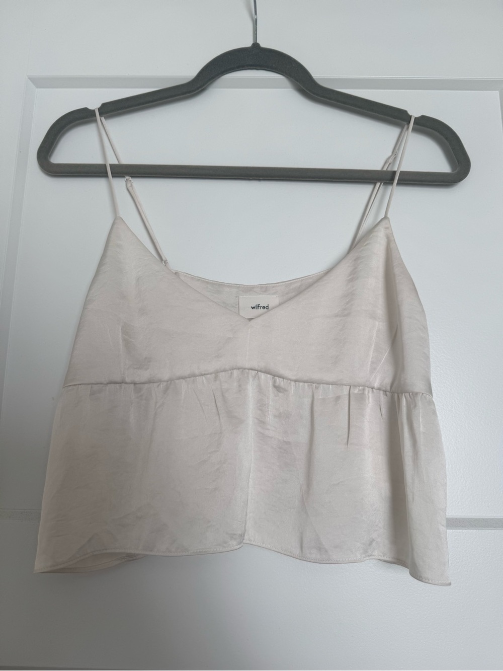 Aritzia Wilfred Lover Camisole Crop Top